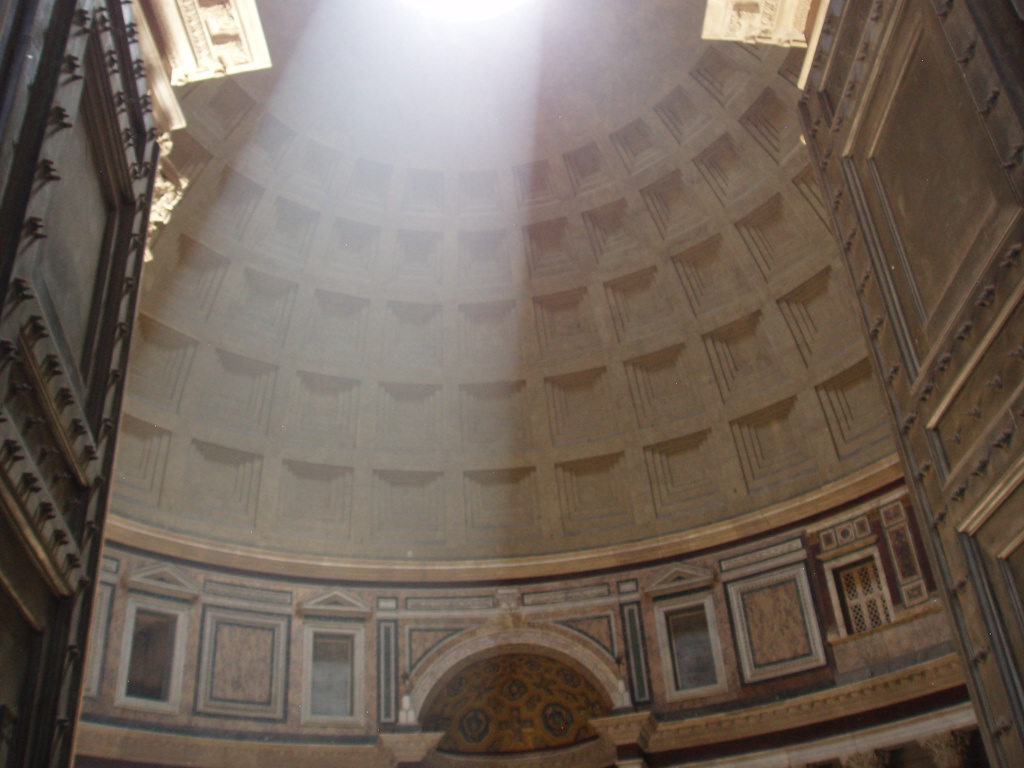 image of the Oculus Pantheon in Rome, Italy